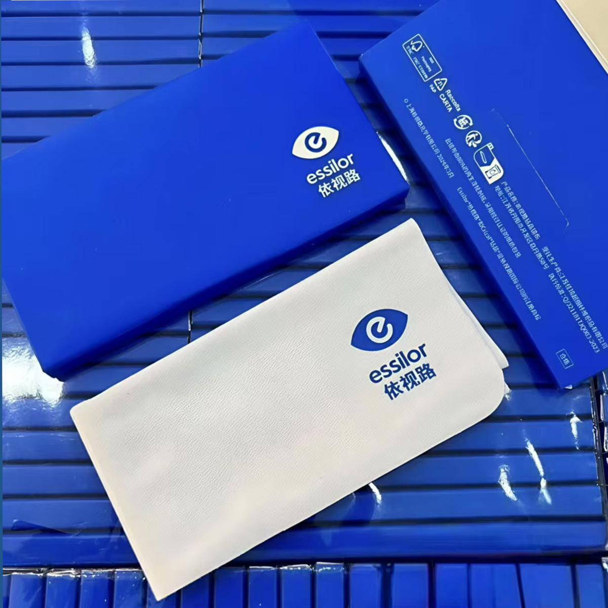Essilor lens cleaning cloth fr - Phone Accessories From China review and price